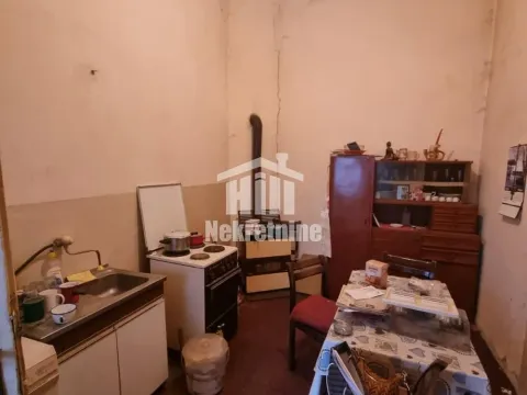 Sale, two bedroom apartment, 76m², Zemun Cara Dušana, Zemun Sve Podlokacije - image 8