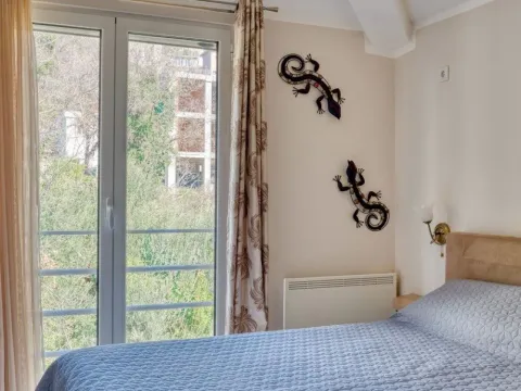 Sale, two bedroom apartment, 75m², Budva, Crna Gora - image 19