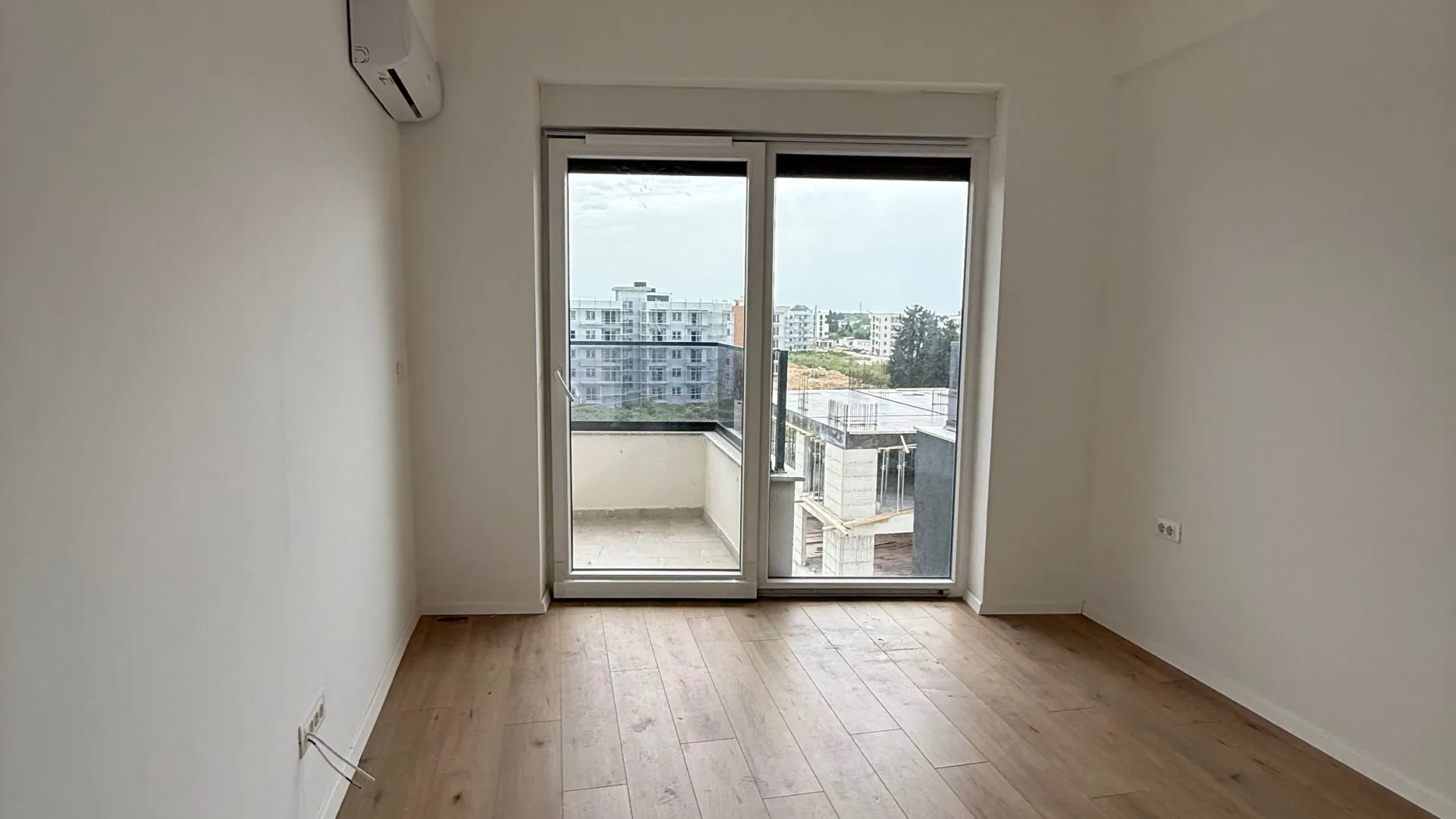 Sale, two bedroom apartment, 80m², Velika Plaža, Ulcinj