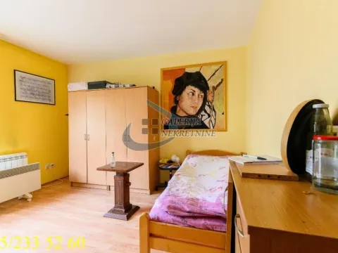 Prodaja, kuća, 326m², Kaludjerica, Grocka - image 8