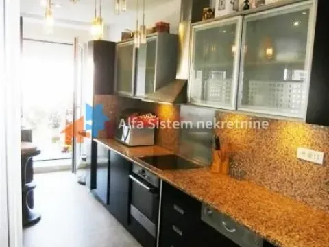 Izdavanje, četvorosoban stan, 130m², Vukov Spomenik, Zvezdara Sve Podlokacije - image 9