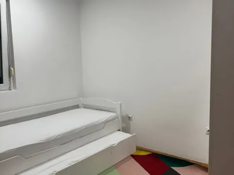 Rent, four bedroom apartment, 70m², Krivi Most, Podgorica - image 7