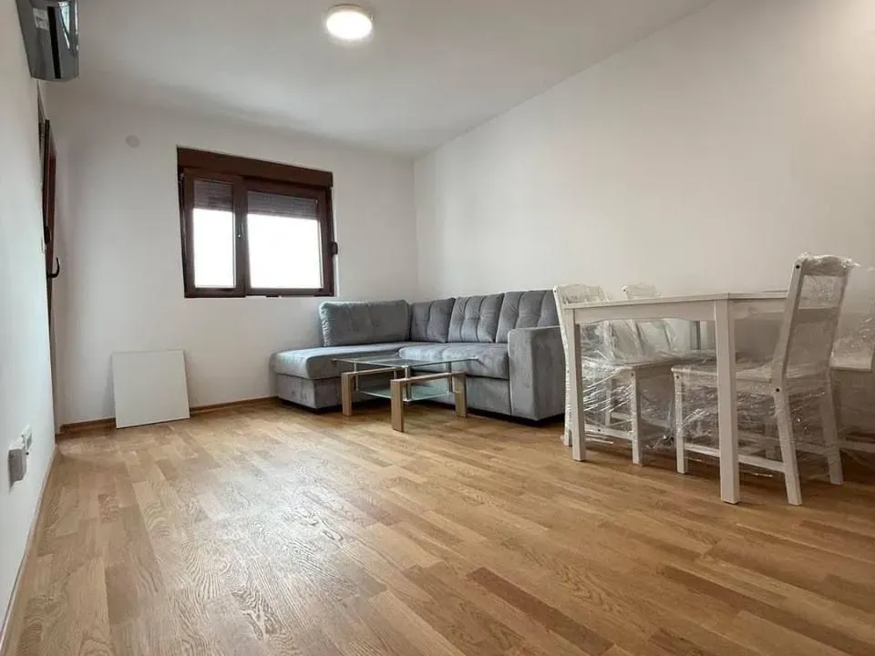 Rent, one bedroom apartment, 38m², Stari Aerodrom, Podgorica
