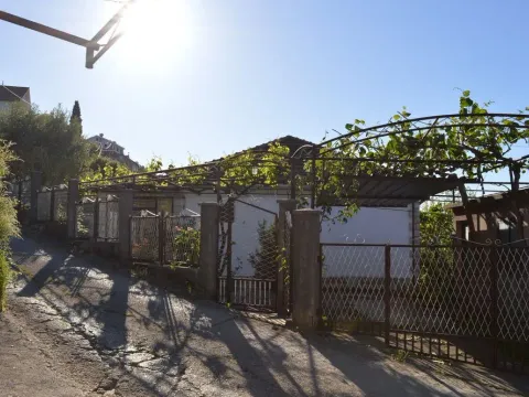 Prodaja, kuća, 90m², Kumbor, Herceg Novi