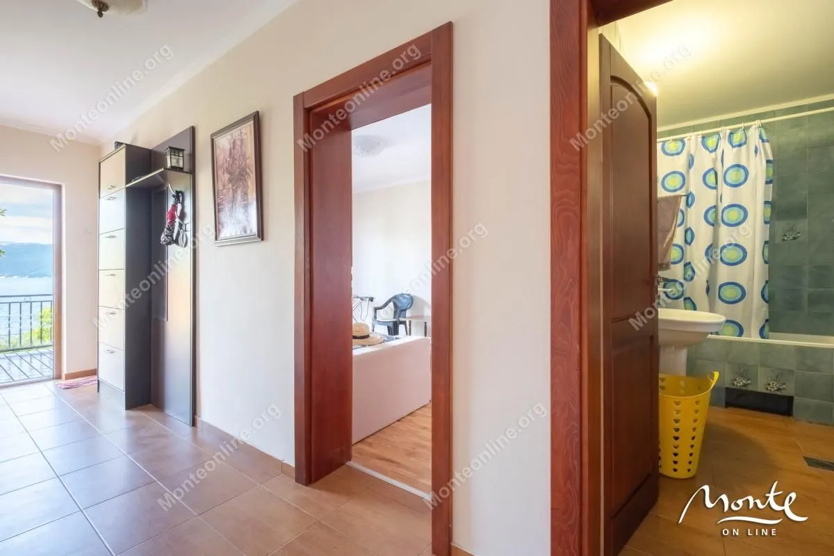 Prodaja, kuća, 147m², Krašići, Tivat