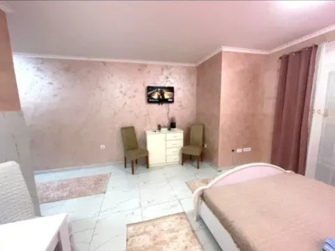 Prodaja, garsonjera, 29m², Stari Aerodrom, Podgorica - image 4