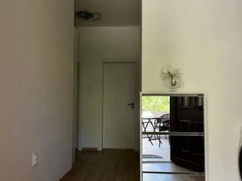 Rent, two bedroom apartment, 70m², Seljanovo, Tivat - image 7