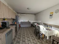 Prodaja, kuća, 220m², Zemun Ugrinovci, Zemun Sve Podlokacije - image 11