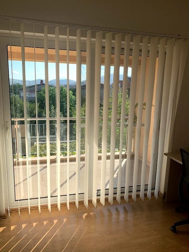 Izdavanje, kuća, 240m², Donja Gorica, Podgorica