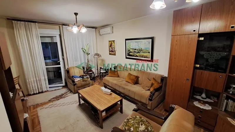 Izdavanje, dvosoban stan, 53m², Grbavica, Novi Sad Sve Podlokacije