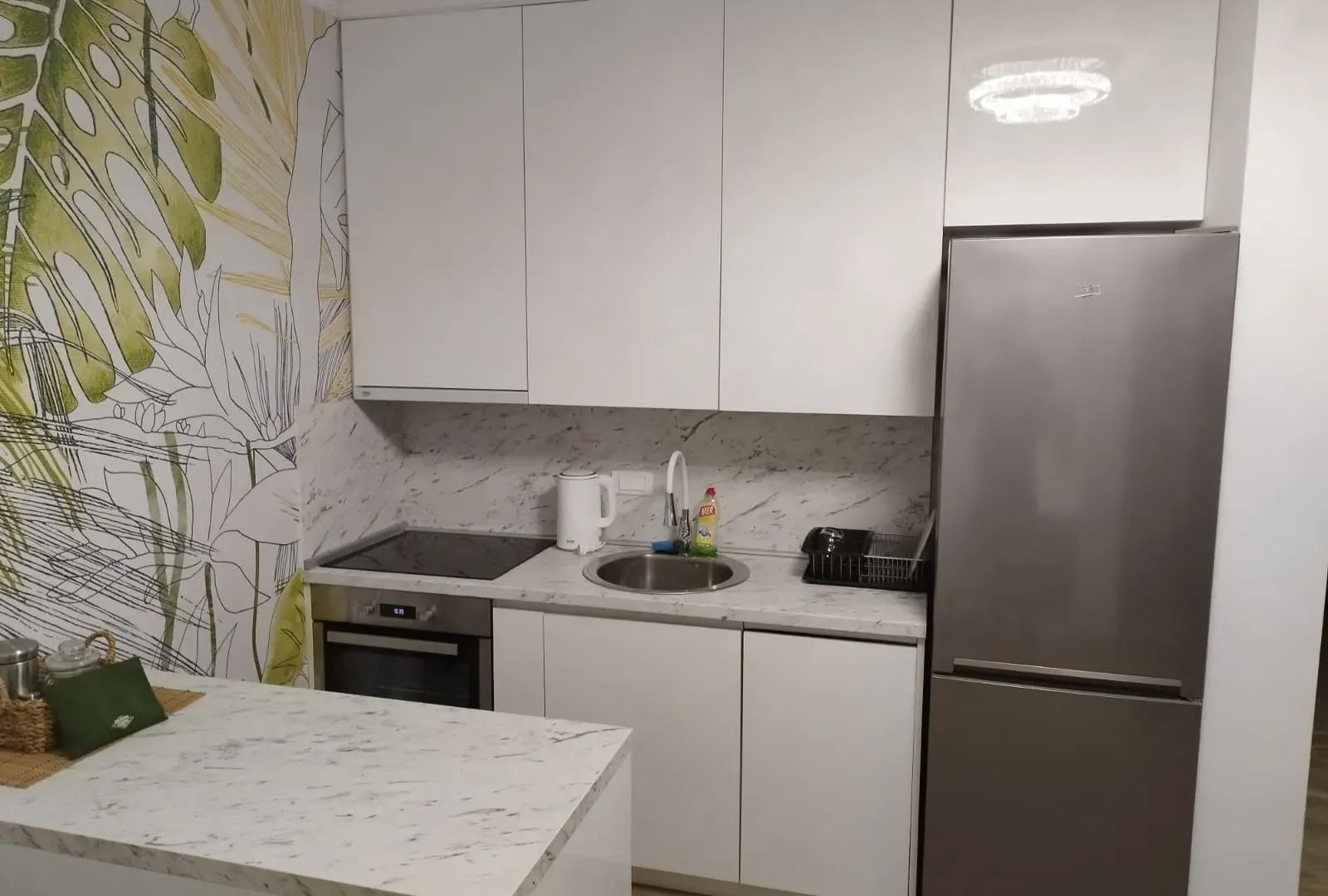 Izdavanje, dvosoban stan, 98m², Donja Lastva, Tivat