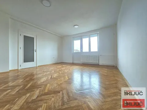 Sale, three bedroom apartment, 64m², Spens, Novi Sad Sve Podlokacije