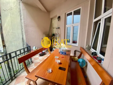 Izdavanje, četvorosoban stan, 130m², Stari Grad, Beograd - image 13