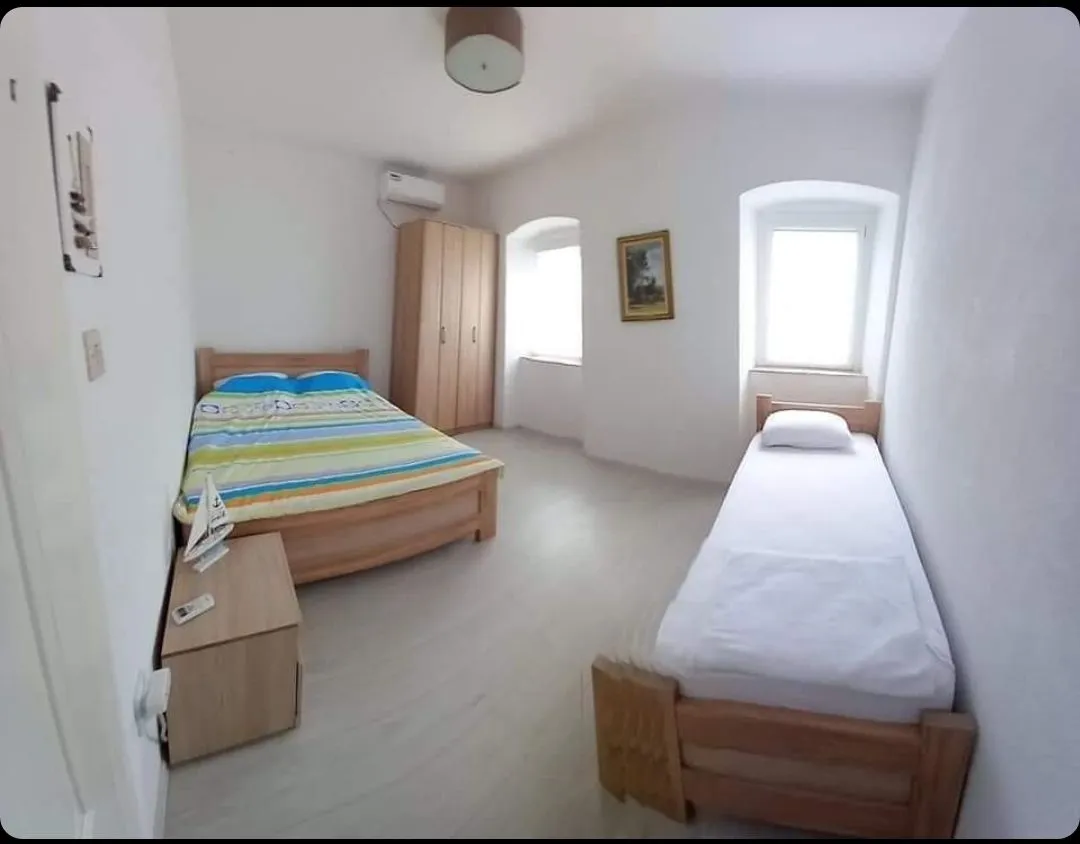 Prodaja, kuća, 300m², Herceg Novi, Crna Gora