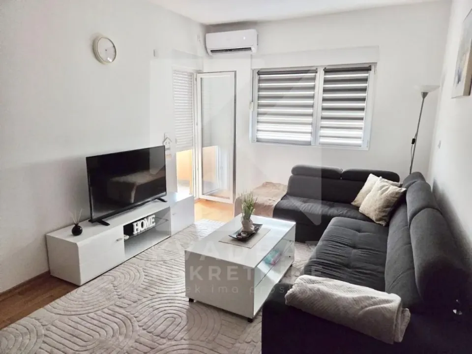 Izdavanje, jednosoban stan, 49m², Tuški Put, Podgorica