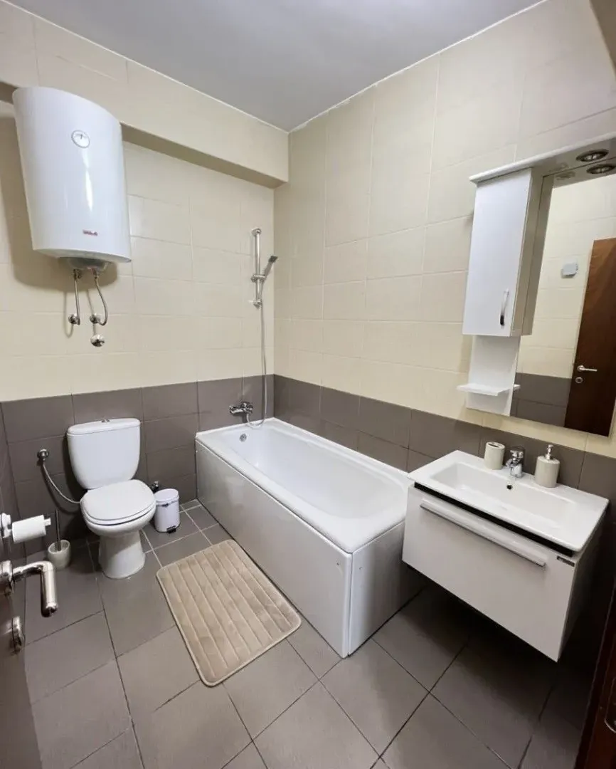 Izdavanje, dvosoban stan, 71m², Stari Aerodrom, Podgorica
