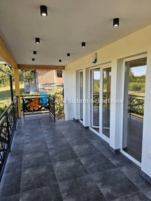 Prodaja, kuća, 150m², Sremska Mitrovica, Srbija