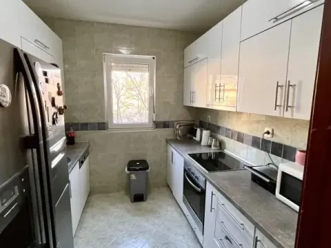 Prodaja, dvosoban stan, 85m², Centar, Bar - image 4