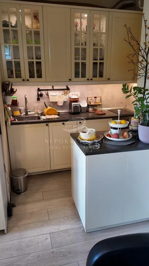 Sale, house, 200m², Lekino Brdo, Voždovac Sve Podlokacije