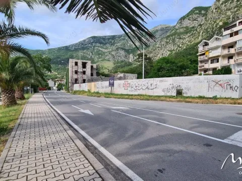 Prodaja, plac, 1800m², Risan, Kotor - image 3