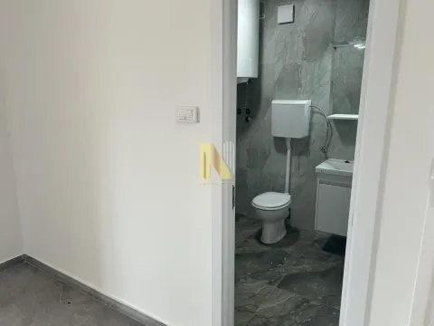 Izdavanje, trosoban stan, 100m², Kać, Novi Sad Sve Podlokacije - image 11