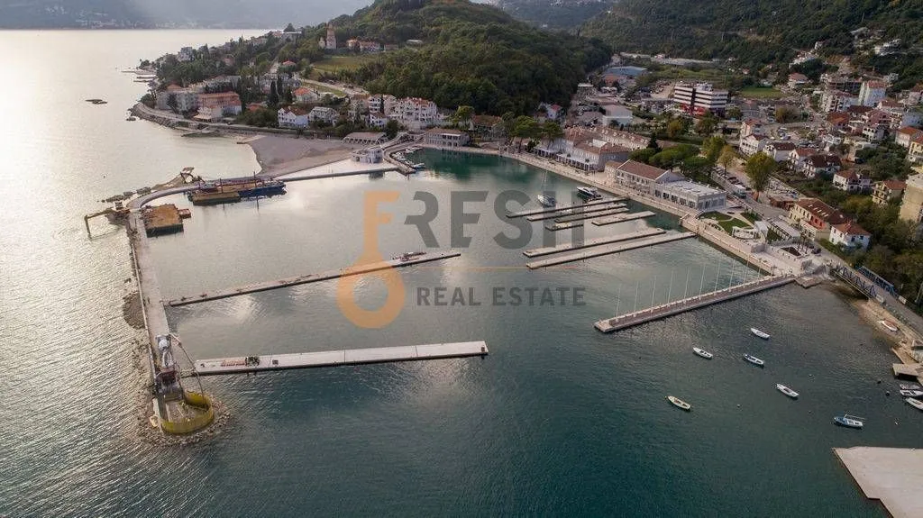 Sale, office space, 800m², Herceg Novi, Crna Gora
