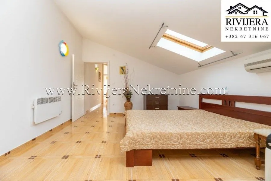 Prodaja, dvosoban stan, 65m², Đenovići, Herceg Novi