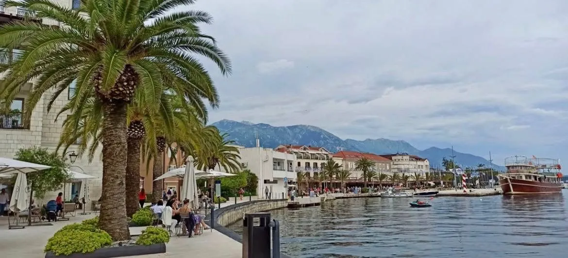 Prodaja, garsonjera, 25m², Centar, Tivat