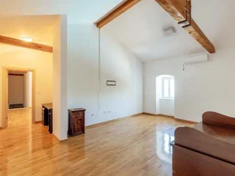 Sale, house, 176m², Kotor, Crna Gora - image 23