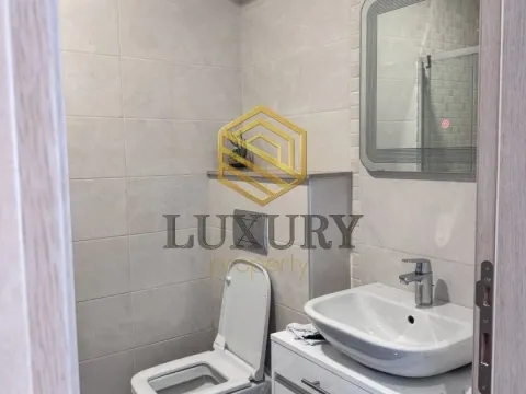 Rent, studio apartment, 30m², Bečići, Budva - image 12