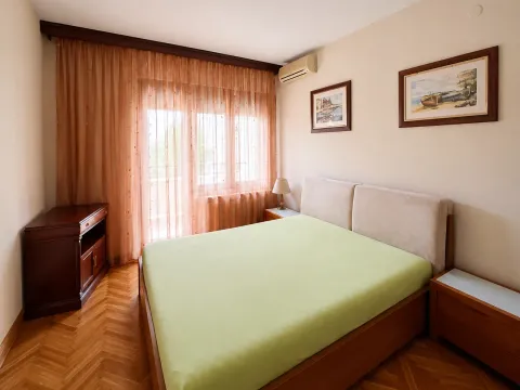 Prodaja, kuća, 200m², Gorica C, Podgorica - image 6
