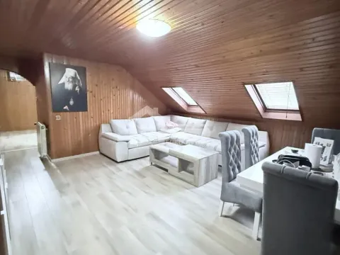 Izdavanje, trosoban stan, 75m², Sremčica, Beograd - image 7