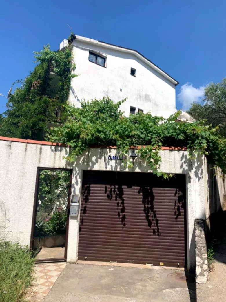 Prodaja, kuća, 400m², Budva okolina, Budva