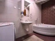 Izdavanje, stan, 71m², Krivi Most, Podgorica - image 9