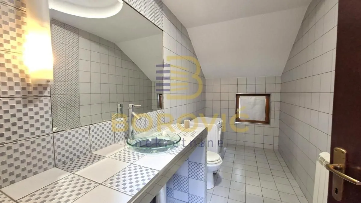 Rent, office space, 92m², Šumice, Beograd