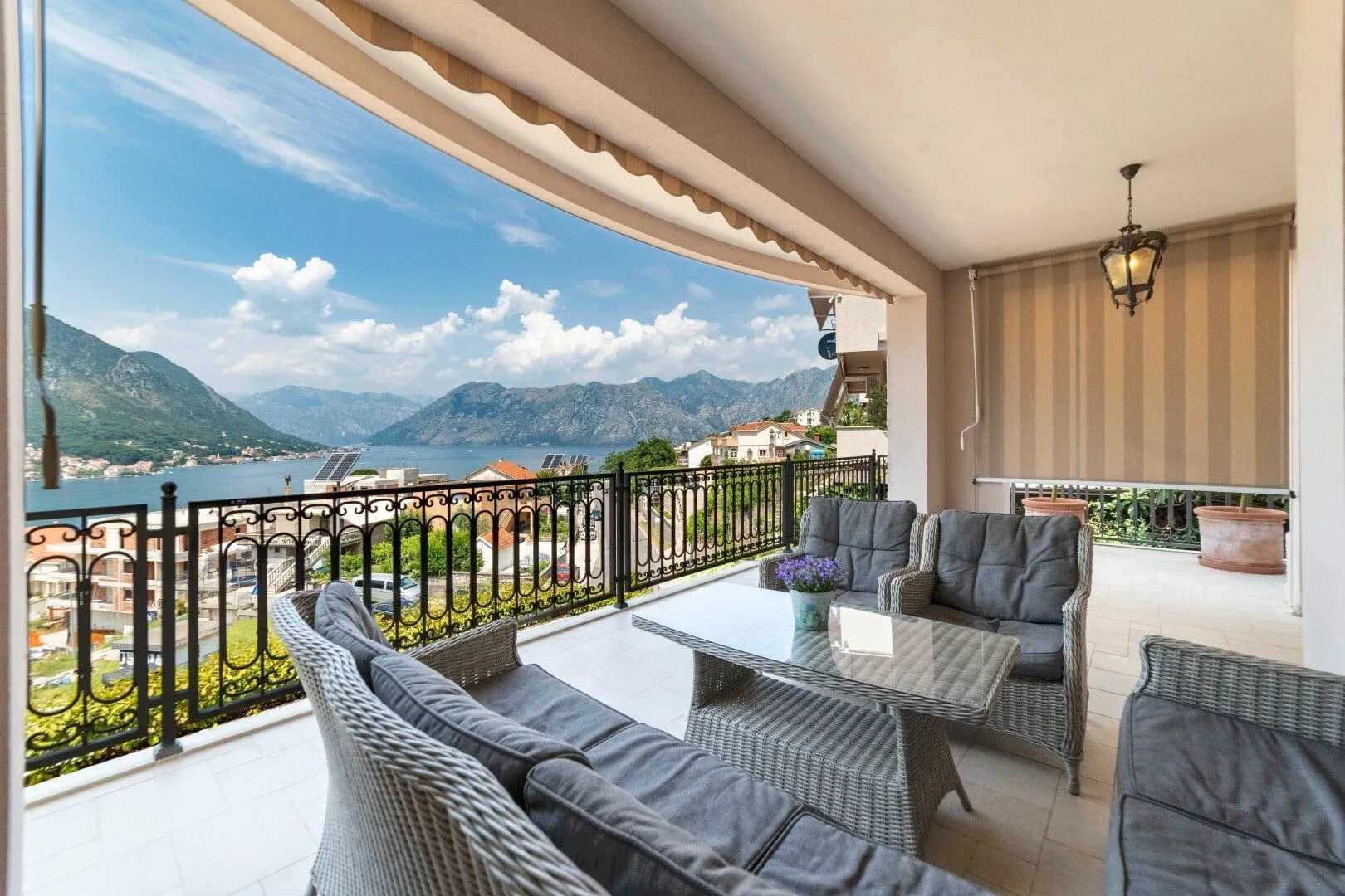 Sale, house, 507m², Dobrota, Kotor