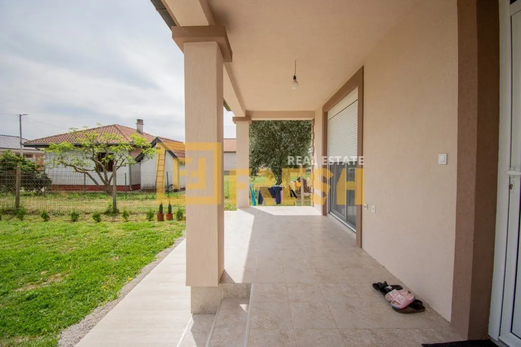 Rent, house, 110m², Kokoti, Podgorica