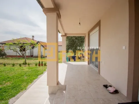 Izdavanje, kuća, 110m², Kokoti, Podgorica - image 8