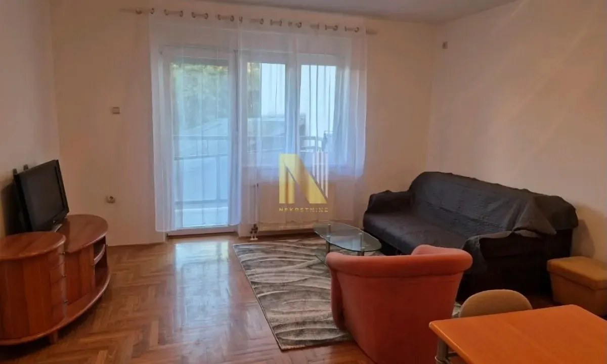 Izdavanje, garsonjera, 33m², Grbavica, Novi Sad Sve Podlokacije