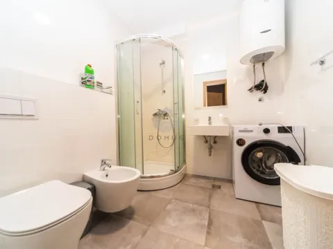 Izdavanje, trosoban stan, 89m², Master Kvart, Podgorica - image 7