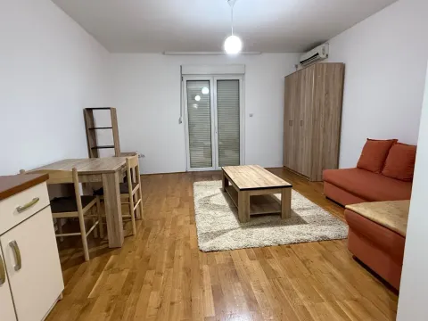 Rent, one bedroom apartment, 35m², Zagorič, Podgorica - image 3
