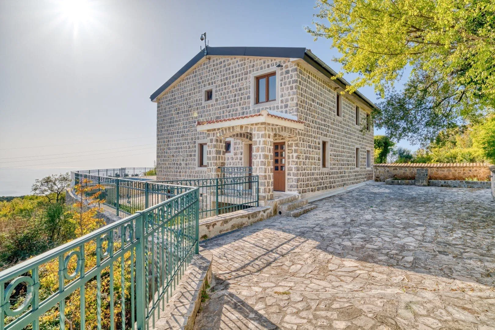 Sale, house, 388m², Petrovac, Budva