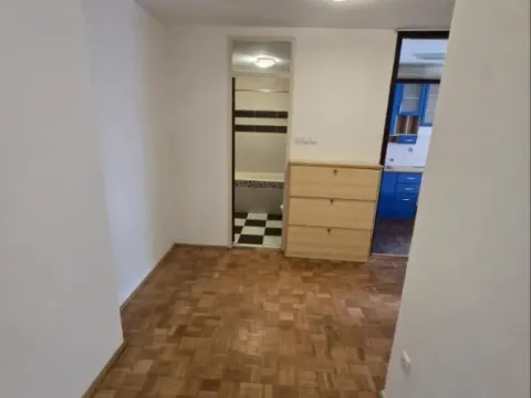 Sale, two bedroom apartment, 60m², Novo naselje, Novi Sad - image 10