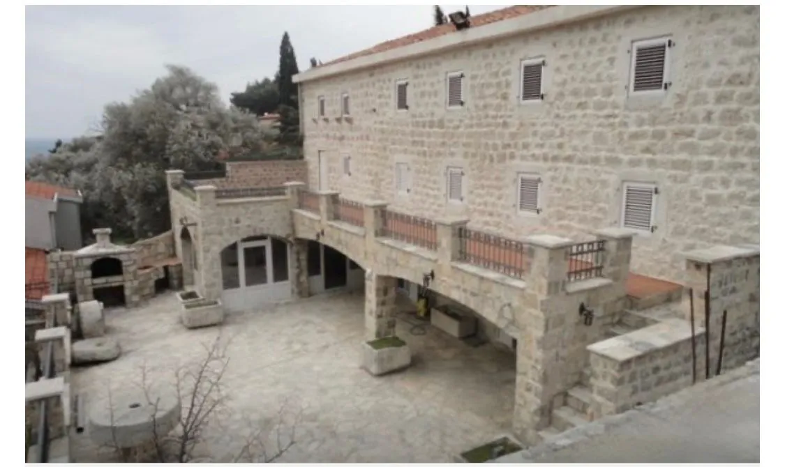 Sale, house, 300m², Reževići, Budva