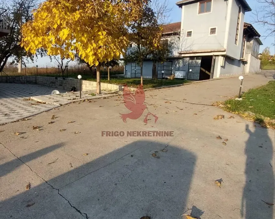 Sale, office space, 997m², Rabrovac, Mladenovac