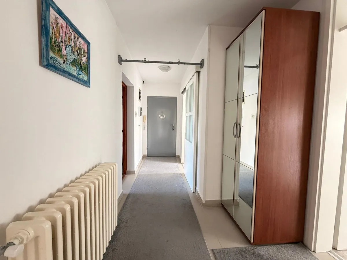 Prodaja, trosoban stan, 68m², Novi Beograd Blok 34, Novi Beograd Sve Podlokacije