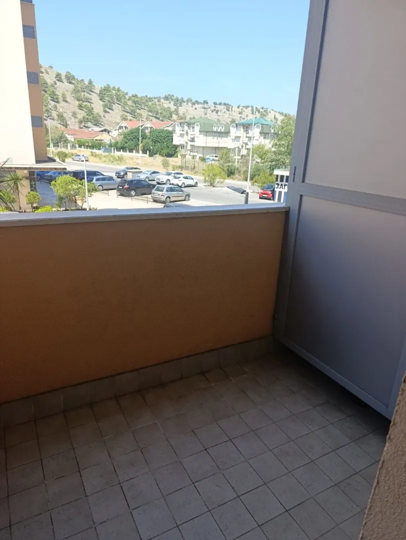 Izdavanje, jednosoban stan, 44m², City Kej, Podgorica