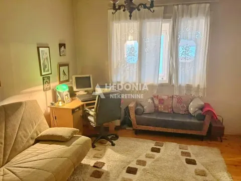 Sale, house, 181m², Zemun Gornji Grad, Zemun Sve Podlokacije - image 7