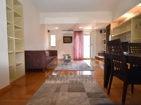 Sale, two bedroom apartment, 92m², City Kvart, Podgorica - image 4