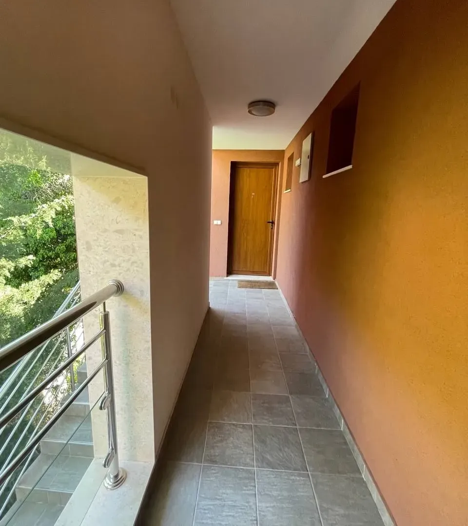 Prodaja, trosoban stan, 72m², Đenovići, Herceg Novi